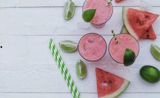 吃瓜的花样视频,解锁夏日清凉新姿势