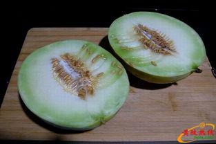 外国人吃白兰瓜视频大全,外国人品尝白兰瓜视频大盘点