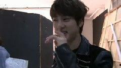 吃瓜少年照片怎么拍的视频,揭秘吃瓜少年照片如何变身短视频