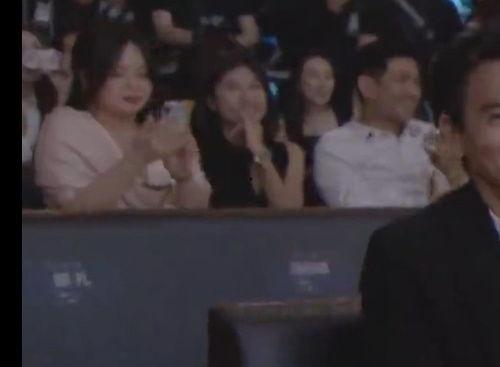 吃瓜带点脑子视频,揭秘“吃瓜带点脑子”视频背后的真相