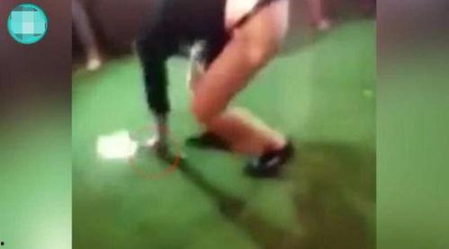 吃瓜群众擦枪走火视频,惊险瞬间引网友热议