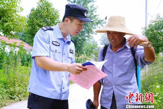 湖北民警吃瓜视频大全,趣味瞬间，展现警营生活风采
